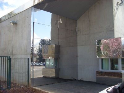 UHSA LE VINATIER- Portail façade polymiroir